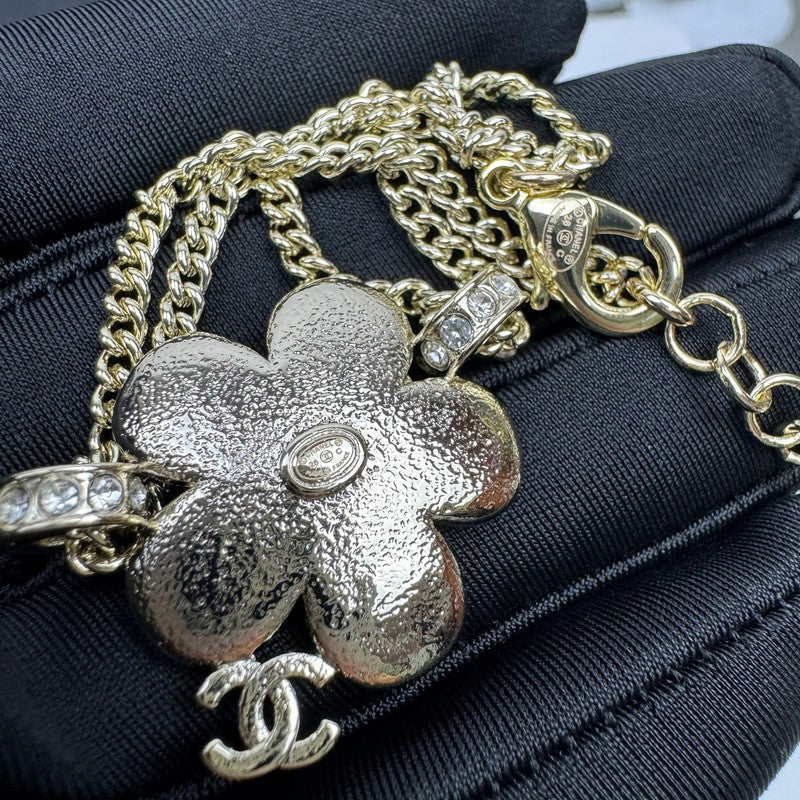 18K  Chanel 26C Blue Flower Diamond Bracelet